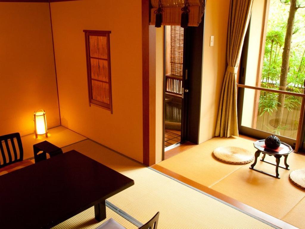 فندق أوتسوفي  أوجوتا-سبا دانتوكان كيكونويا ريوكان الغرفة الصورة